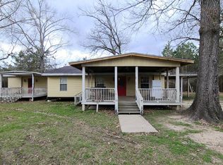 110 Oak Grove St, Huntington, TX 75949