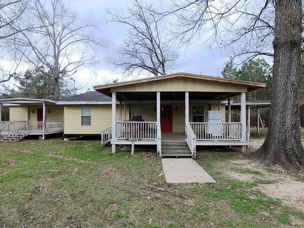 110 Oak Grove St, Huntington, TX 75949