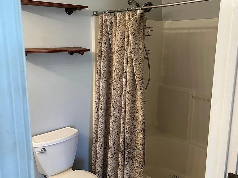 1007 Prince St — Photo 4