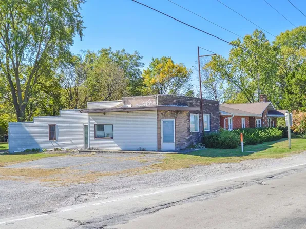 100 W McAllister St, Lebanon, IL 62254