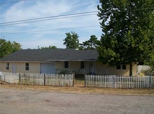 624 E Martin St, Huntington, AR 72940