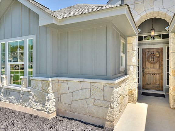 4th image of 14 Honeysuckle Ln