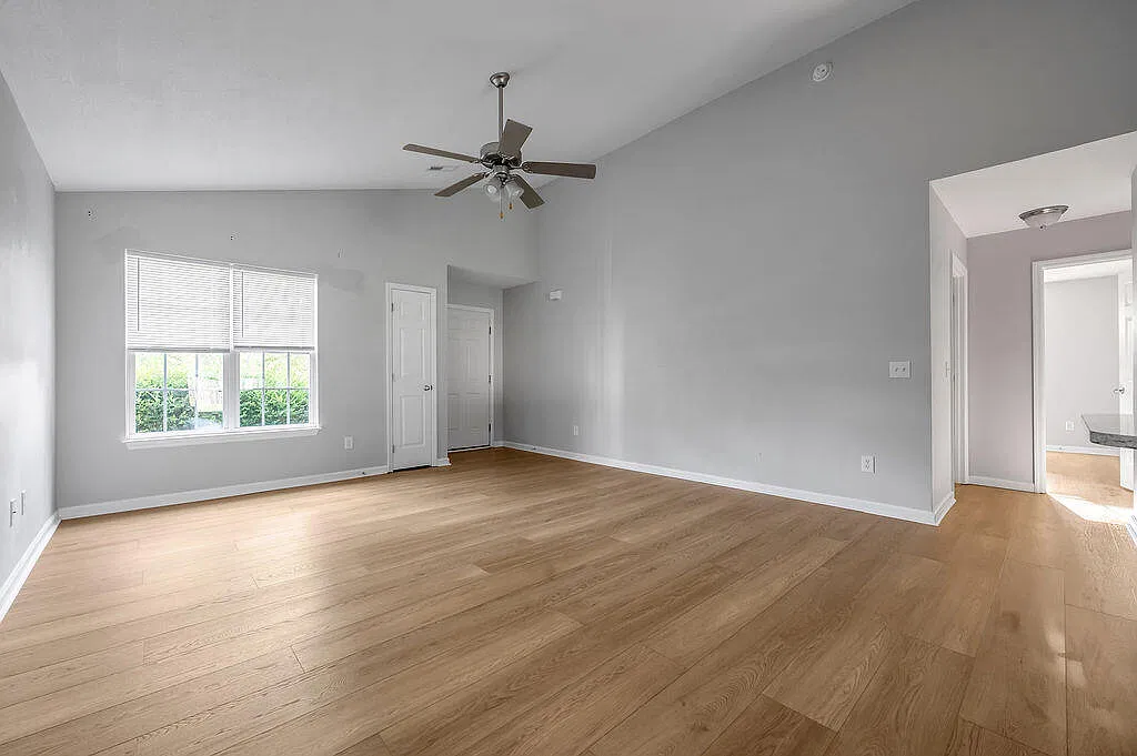 3 bed, 2.0 bath, 1265 sqft, $1,980 — Photo 3
