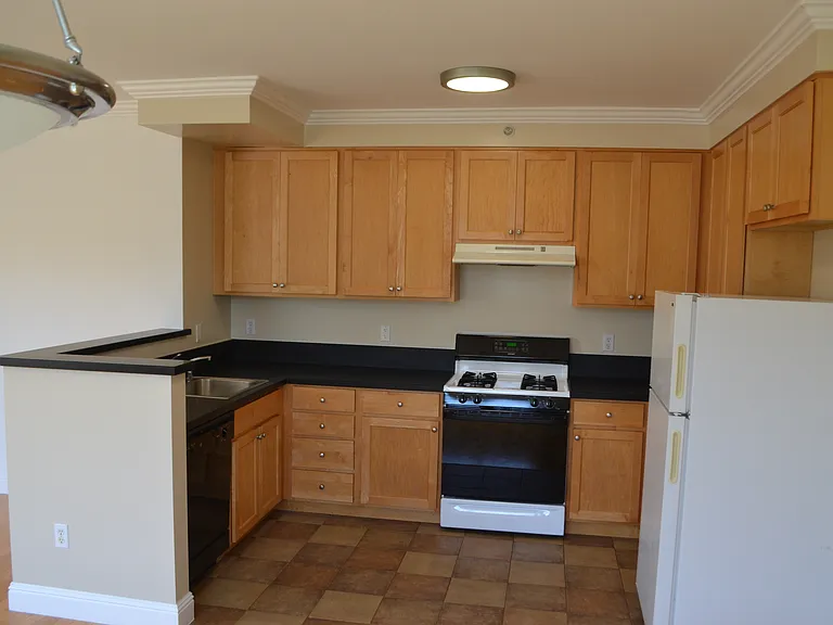 1738 Haight St #211 — Photo 6