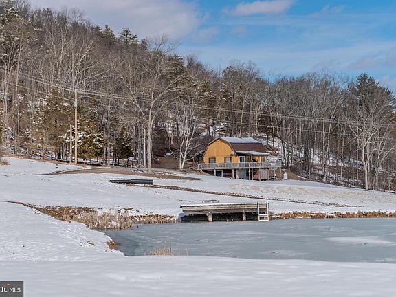 3rd image of 21697 Valley View Rd