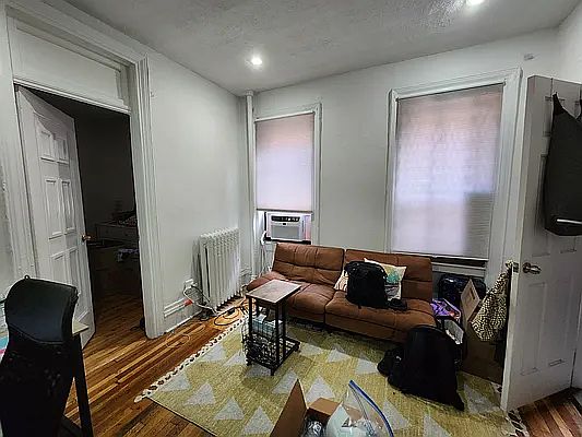 4th image of 160 Claremont Ave APT 3K