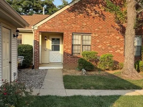 333 Wycoff Way W, East Brunswick, NJ 08816