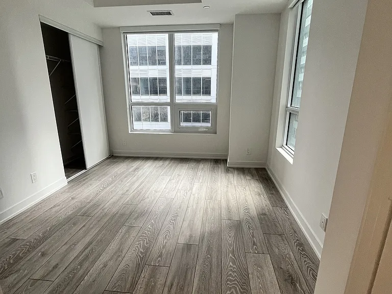 108 Peter St #906 — Photo 11
