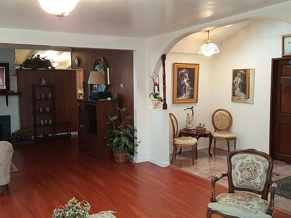 5th image of 27619 Cliffwood Ave