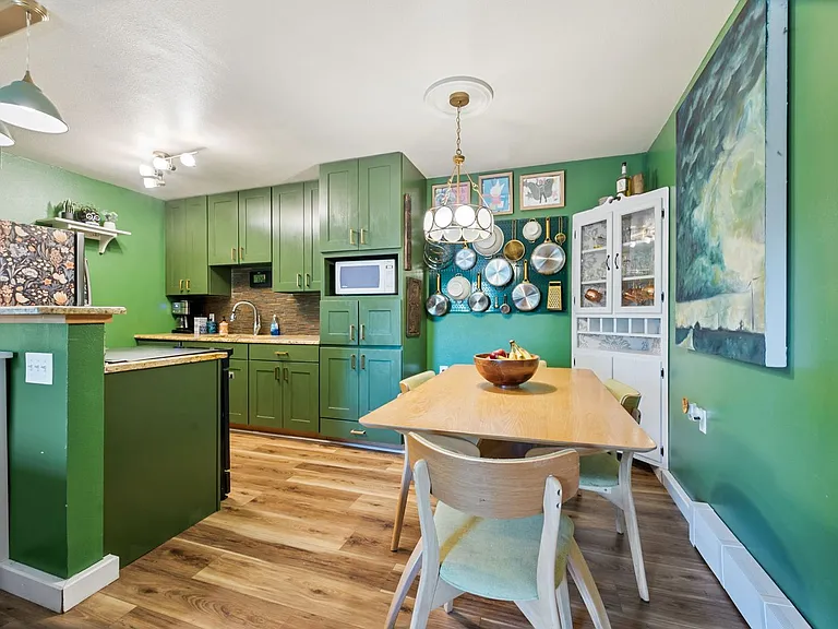 512 E Monroe Dr #D431 — Photo 5