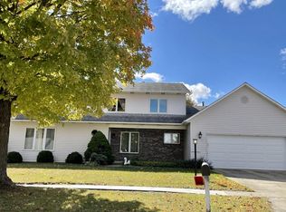 2813 Woodhaven Dr, Champaign, IL