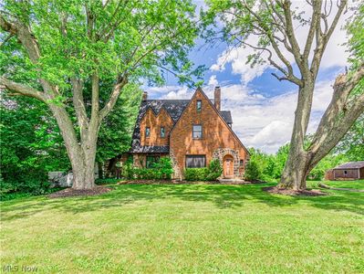 6209 Columbus Rd NE, Louisville, OH, 44641