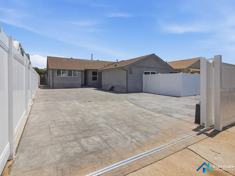 7404 Lemp Ave — Photo 13