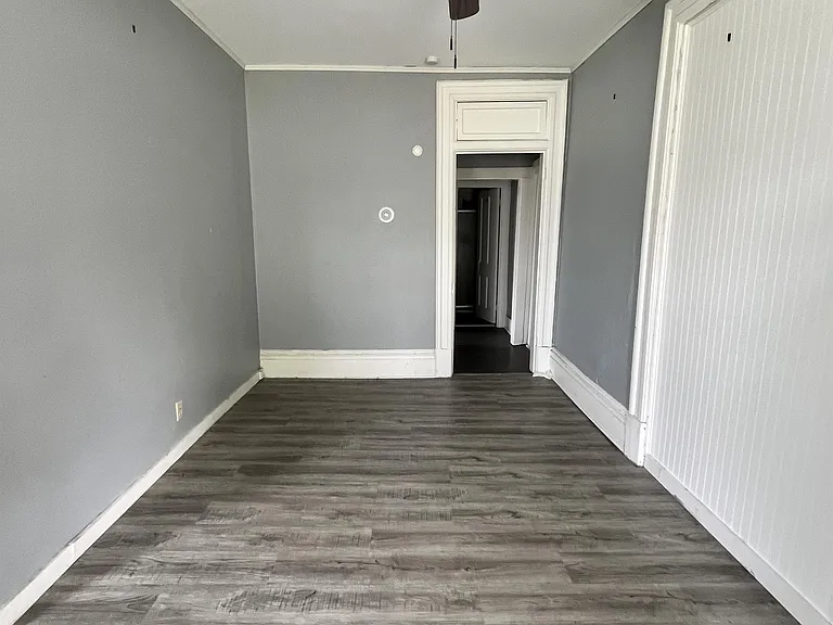 103 E 2nd St #2 — Photo 10