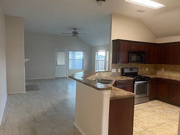 5th image of 2514 Gallup Dr