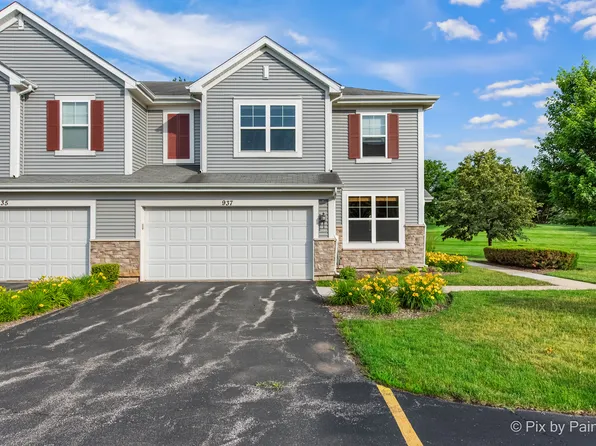 937 Emerald Dr, Hampshire, IL 60140