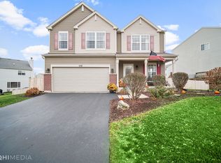 1018 Misty Brook Ln, Joliet, IL 60432