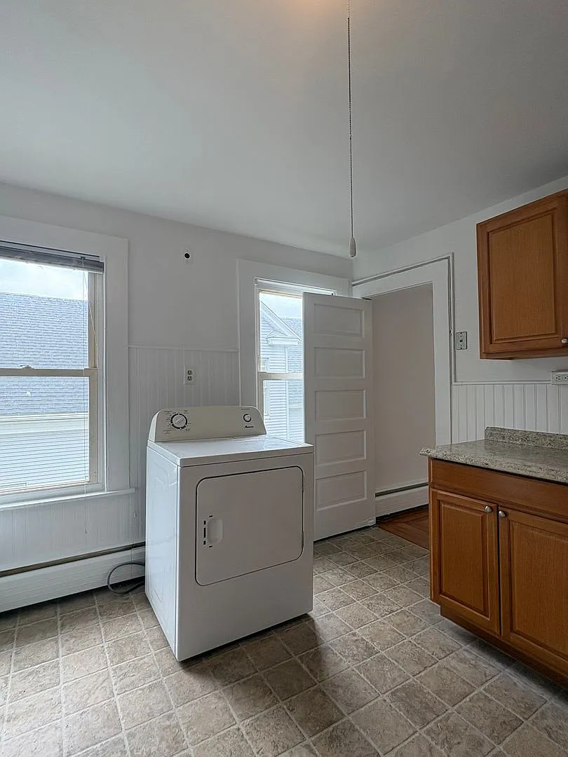 48 Gridley St - Blue Pod — Photo 3