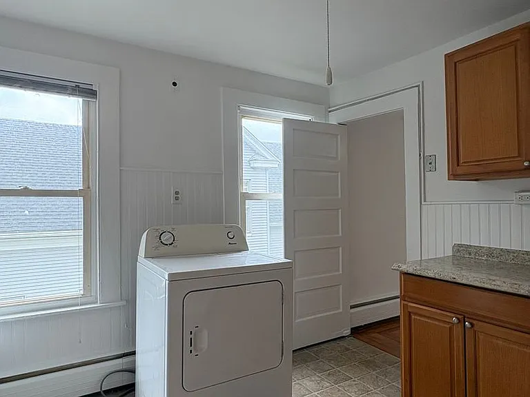 48 Gridley St - Blue Pod — Photo 3