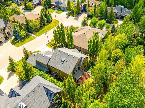 5th image of 10 S Spring Valley Pl SW