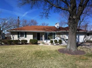 6415 N Imperial Dr, Peoria, IL 61614
