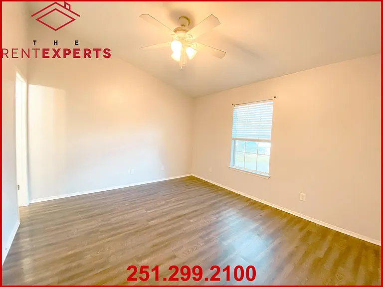 9641 Royal Woods Ct — Photo 11