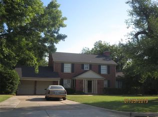 1633 Camden Way, Nichols Hills, OK 73116