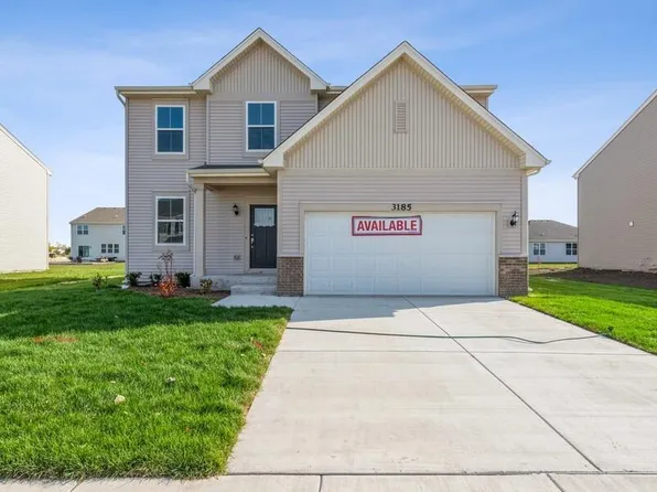 3759 Fender St, Valparaiso, IN 46385