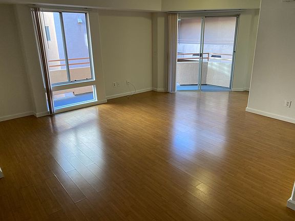 5th image of 813 Alpine St #308