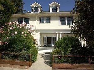 Exterior :: 205 Elm St