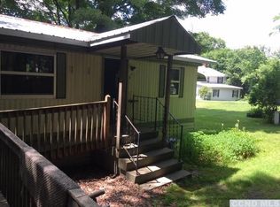 22 Creamery Rd, Greenville, NY 12083