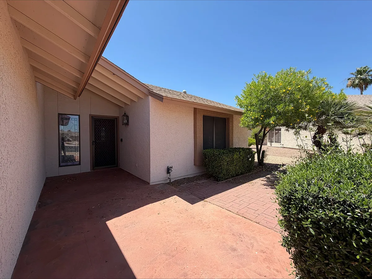Building Photo - 9619 W Taro Ln
