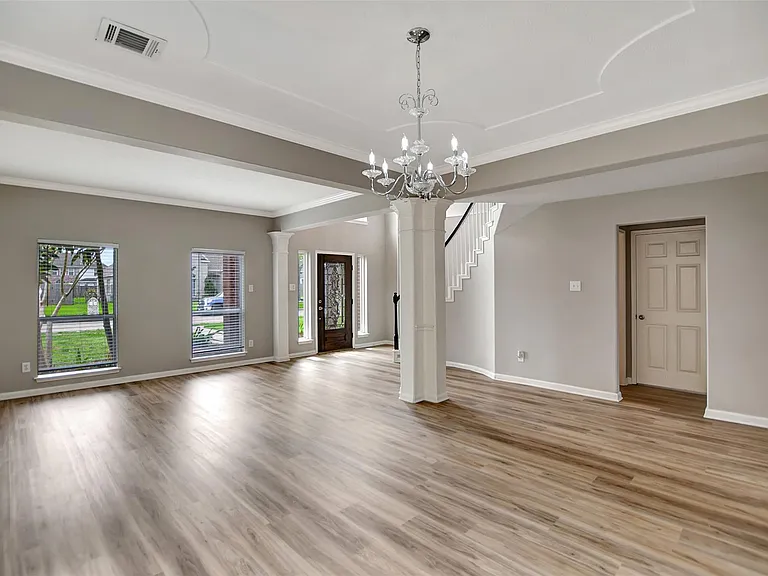 1709 Orlando St — Photo 11