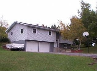 N6363 Raven Rd, Pardeeville, WI 53954