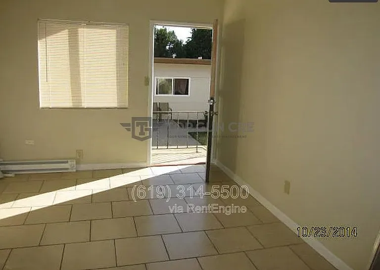 4209 Winona Ave #4223 — Photo 8