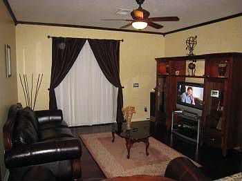 3rd image of 3817 Glenford Dr