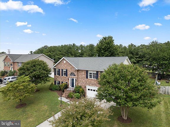 4th image of 107 Orchid Ct