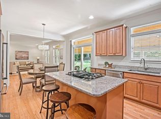 8005 Flint St, Springfield, VA 22153