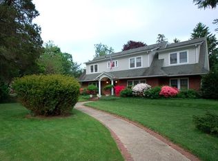 312 Sycamore Ave, Shrewsbury, NJ 07702