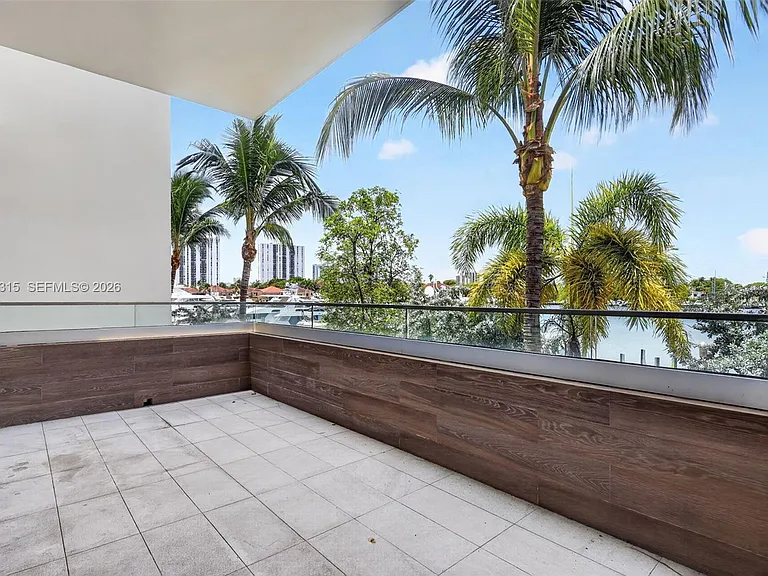 3750 Yacht Club Dr #Townhouse 5 — Photo 30