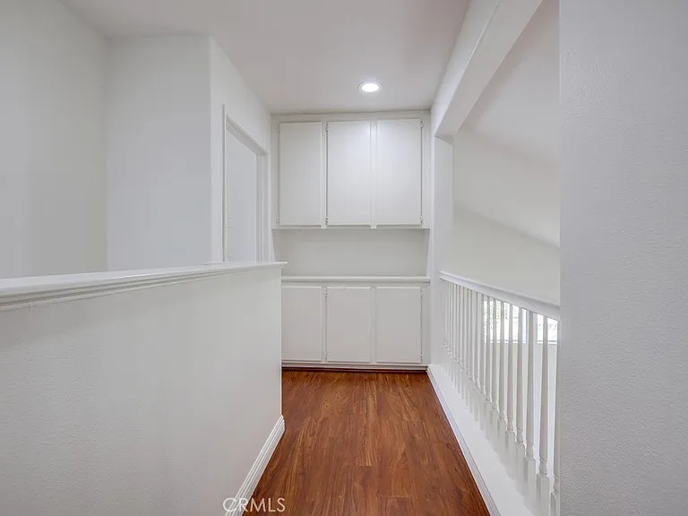 321 Riley Ct — Photo 47