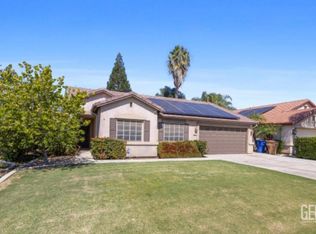 10018 Grand View Summit Dr, Bakersfield, CA 93311