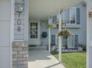 708 50th St S, Fargo, ND 58103