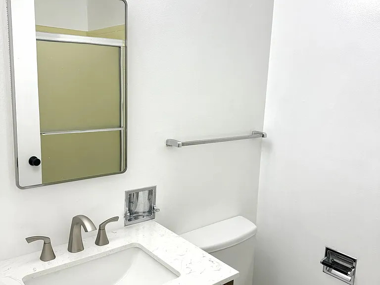 32 Circle Dr #A — Photo 10
