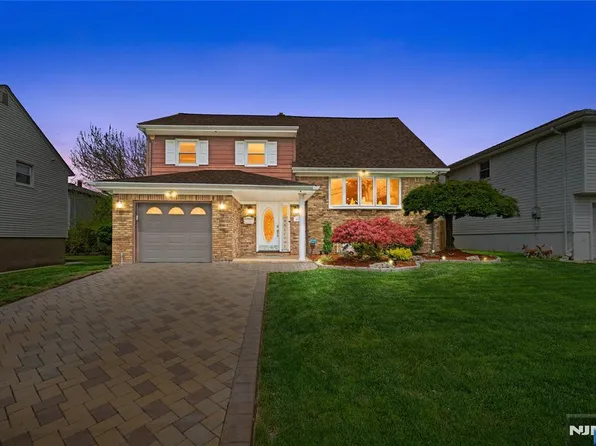 425 Victor St, Saddle Brook, NJ 07663