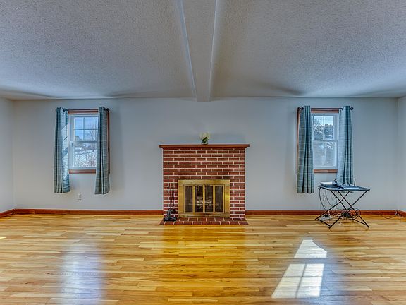 5th image of 165 Bethlehem Road