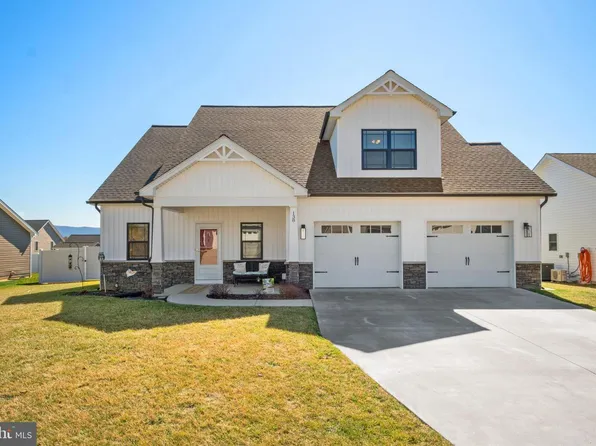 138 Lindburgh Dr, Waynesboro, VA 22980