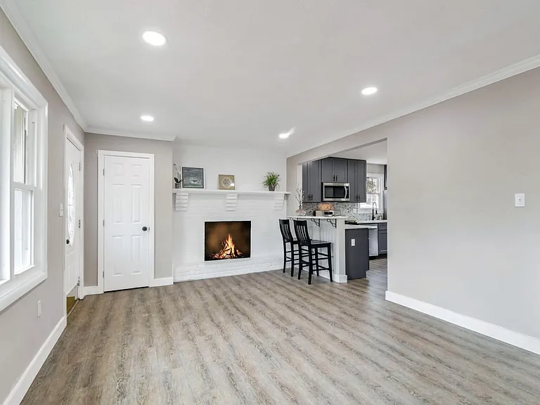 9202 3rd St — Photo 5