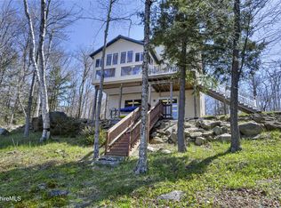 512 Silver Leaf Dr, Becket, MA 01223