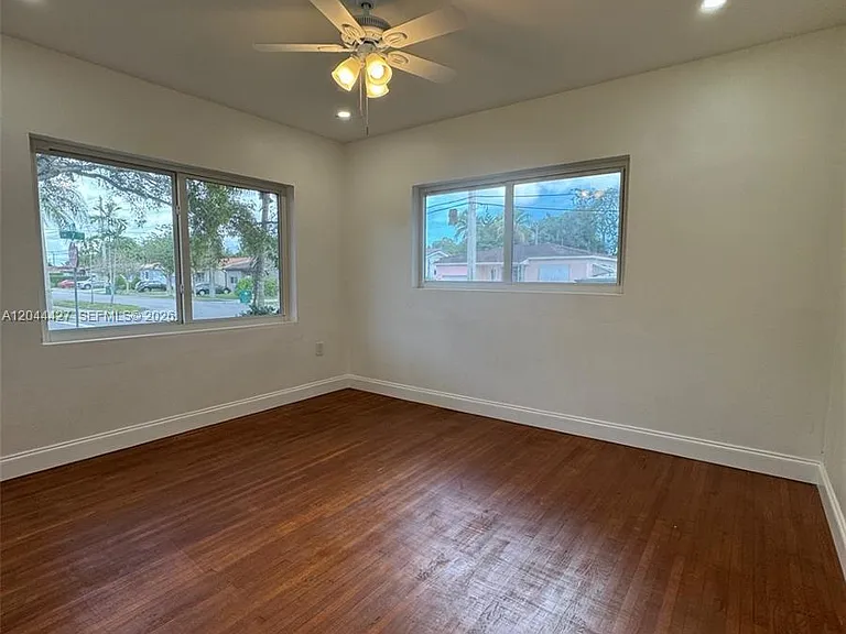 4700 SW 7th St — Photo 11